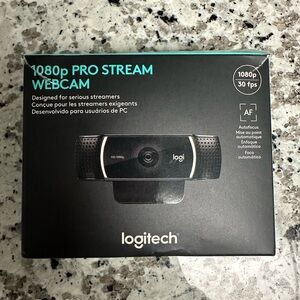 Logitech Pro Stream Webcam - Black and Teal
